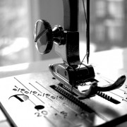 30 piece fashion sewing kit